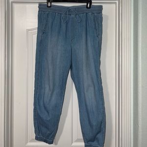 GAP ankle length joggers - size Large